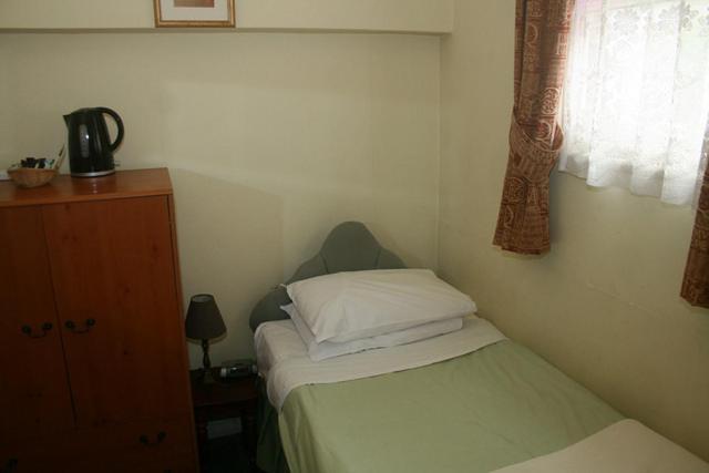 The Knoll Guesthouse Newport  Zimmer foto